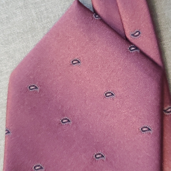 Camden Court Tie - Picture 7 of 7